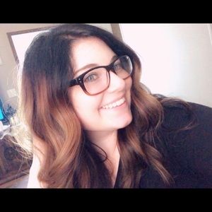 Meet your Posher, Courtney